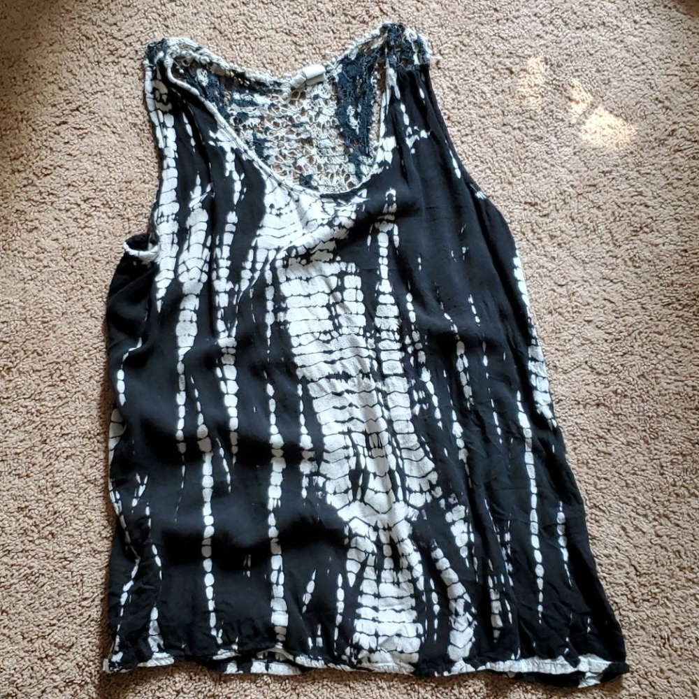Black and White tye dye tank